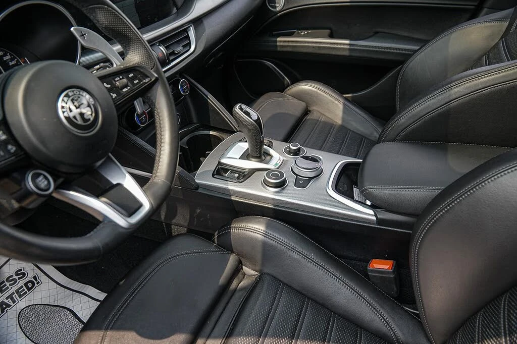 Alfa Romeo Stelvio VELOCE, снимка 9 - Автомобили и джипове - 55525875