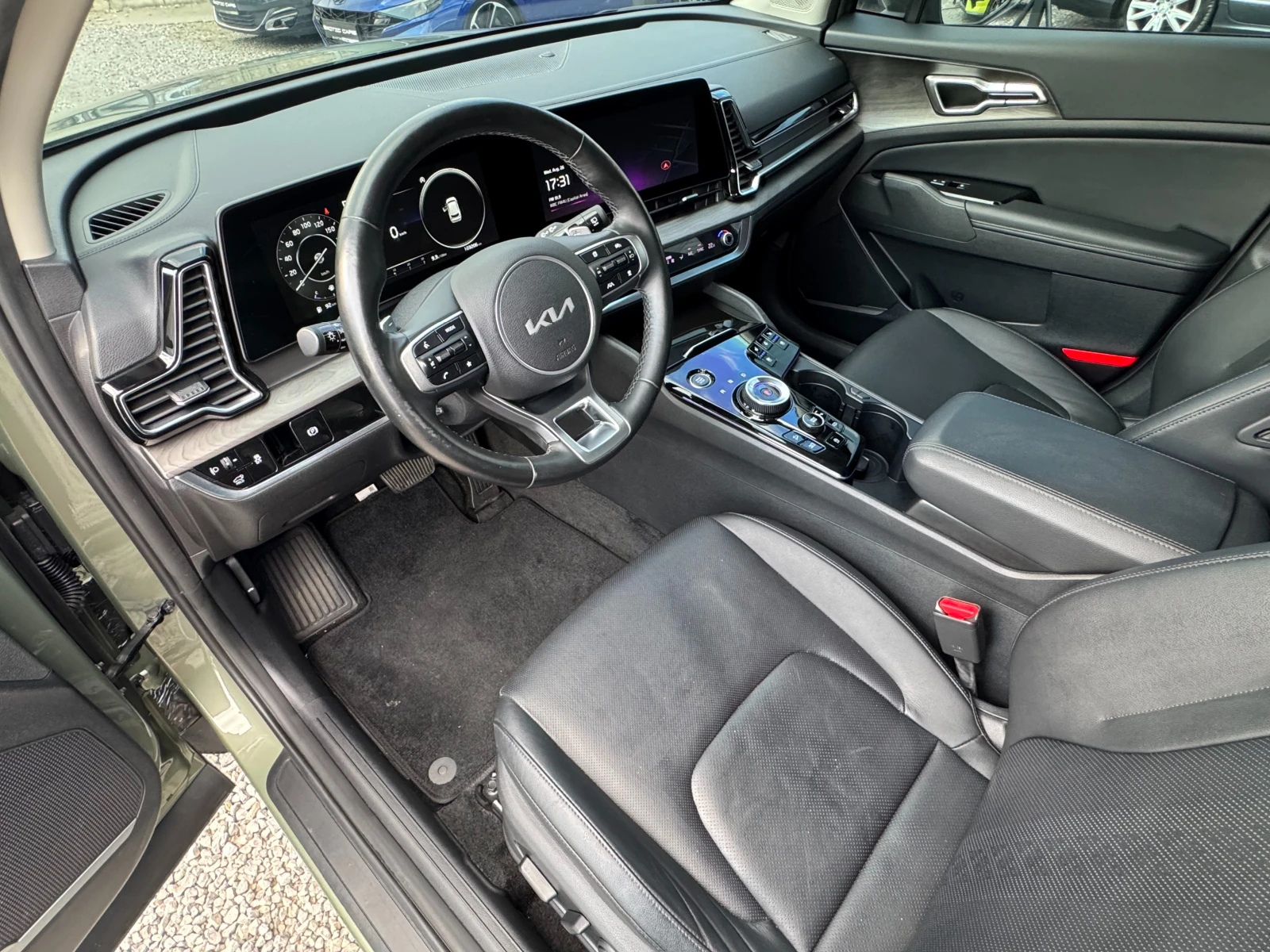 Kia Sportage 2.0D ! 2WD ! Signature Gravity !, снимка 8 - Автомобили и джипове - 55923987