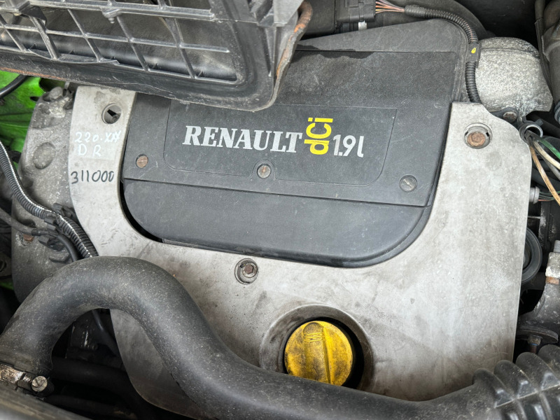 Renault Trafic 1.9 dci* Климатик, снимка 9 - Бусове и автобуси - 45746564