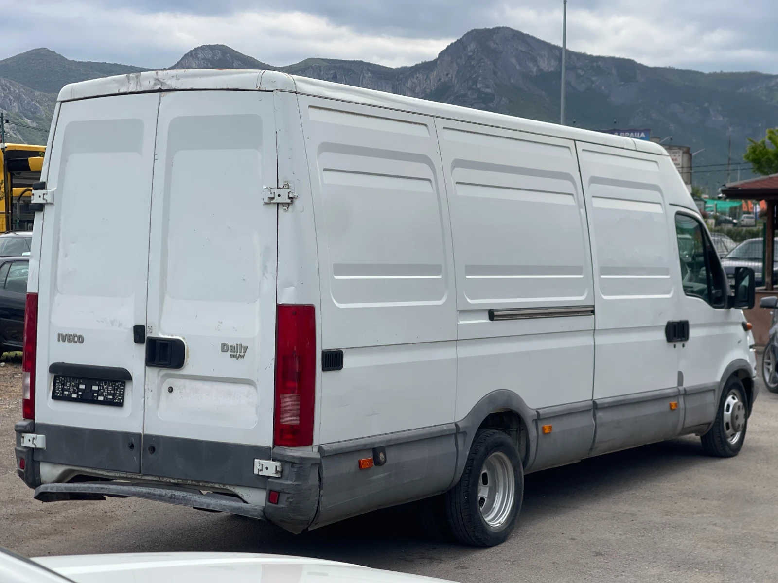 Iveco 35c13 2.8TDI, снимка 5 - Бусове и автобуси - 54379384