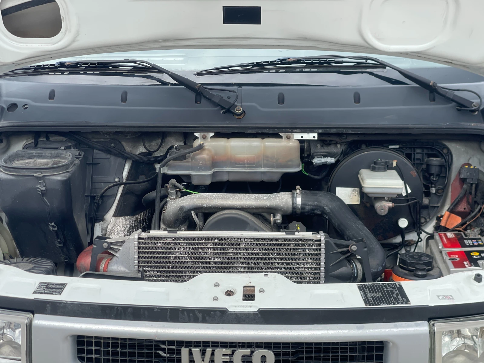 Iveco 35c13 2.8TDI, снимка 10 - Бусове и автобуси - 54379384