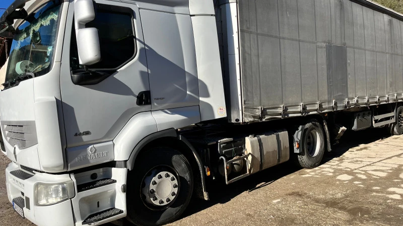 Renault Premium, снимка 2 - Камиони - 47277843