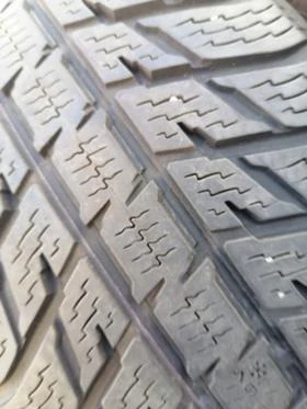 Гуми Зимни 235/60R18, снимка 5