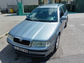 Skoda Octavia 1.6 i, снимка 1
