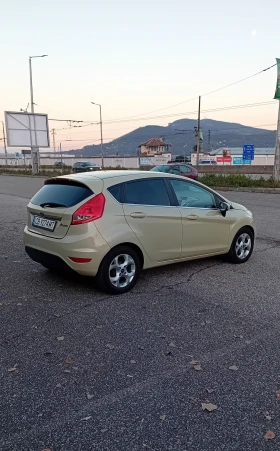 Ford Fiesta 1.6HDI 90ph, снимка 2