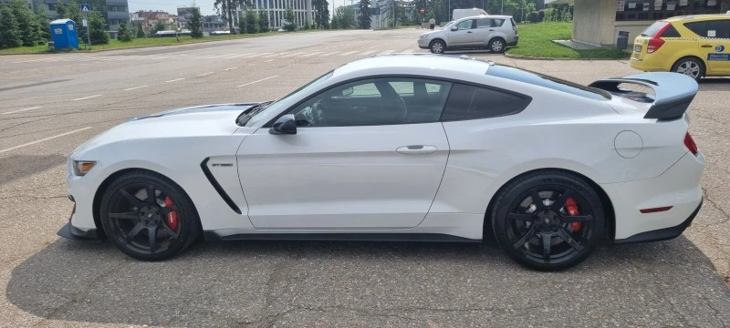 Ford Mustang GT350R, снимка 11 - Автомобили и джипове - 49526387