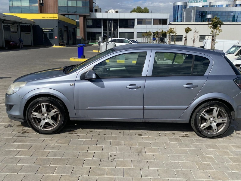 Opel Astra, снимка 5 - Автомобили и джипове - 48023146