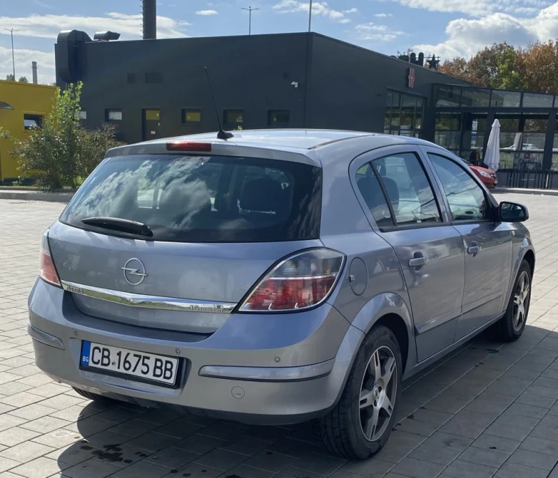 Opel Astra, снимка 8 - Автомобили и джипове - 48023146