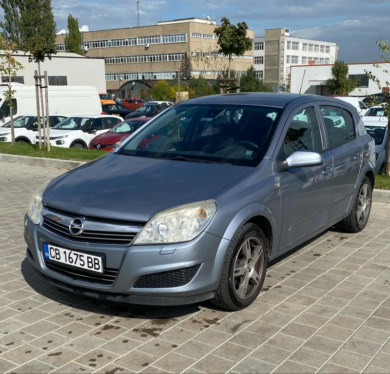 Opel Astra, снимка 1 - Автомобили и джипове - 48023146