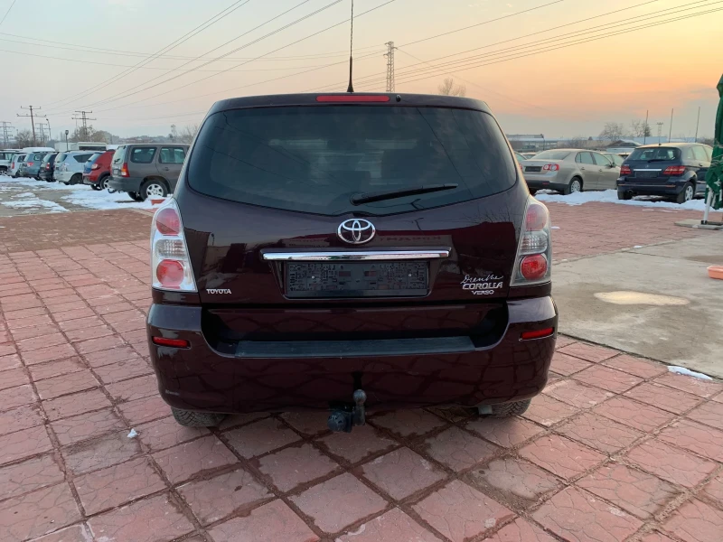 Toyota Corolla verso 1.8-FACE-РЪЧКА-NAVI-1Г-Гаранция!, снимка 4 - Автомобили и джипове - 49213024