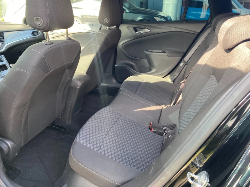 Opel Astra 1.6D Touring Sport, снимка 8 - Автомобили и джипове - 49916179