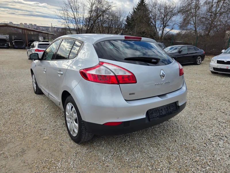 Renault Megane  1.2T 130 k.c Facelift BOSE ШВЕЙЦАРИЯ , снимка 6 - Автомобили и джипове - 50363879