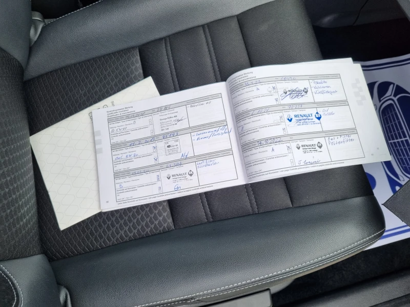 Renault Megane  1.2T 130 k.c Facelift BOSE ШВЕЙЦАРИЯ , снимка 16 - Автомобили и джипове - 50363879