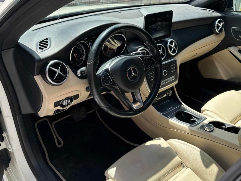 Mercedes-Benz CLA 250 4MATIC* AMG-pack* Night-pack* LED* Подгрев* Камера, снимка 6 - Автомобили и джипове - 52317998