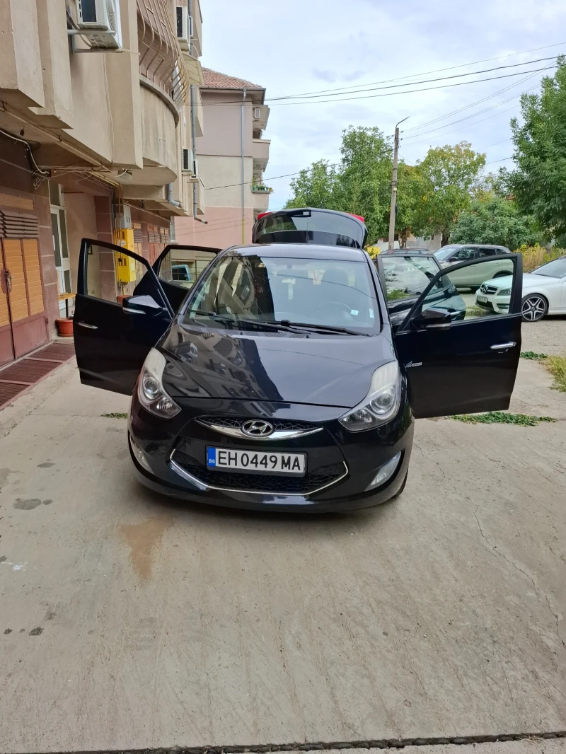 Hyundai Ix20 1.6 i , снимка 10 - Автомобили и джипове - 51860107