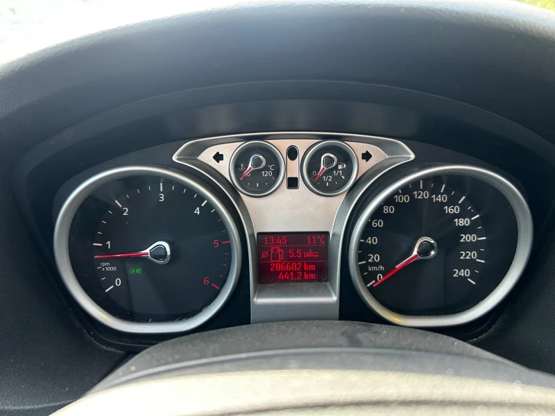 Ford Focus 1.6TDCI, снимка 7 - Автомобили и джипове - 52079192