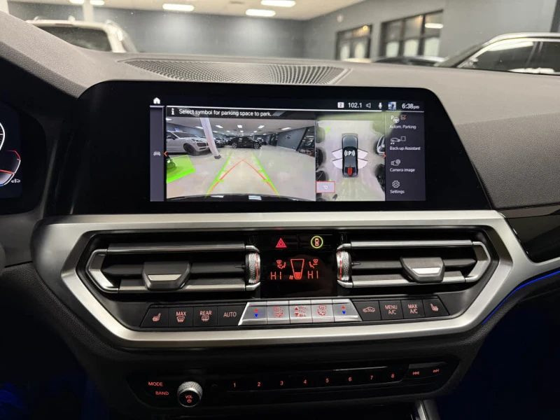 BMW 330 xDrive* АвтоКредит* (Цена до БГ) , снимка 10 - Автомобили и джипове - 53560247