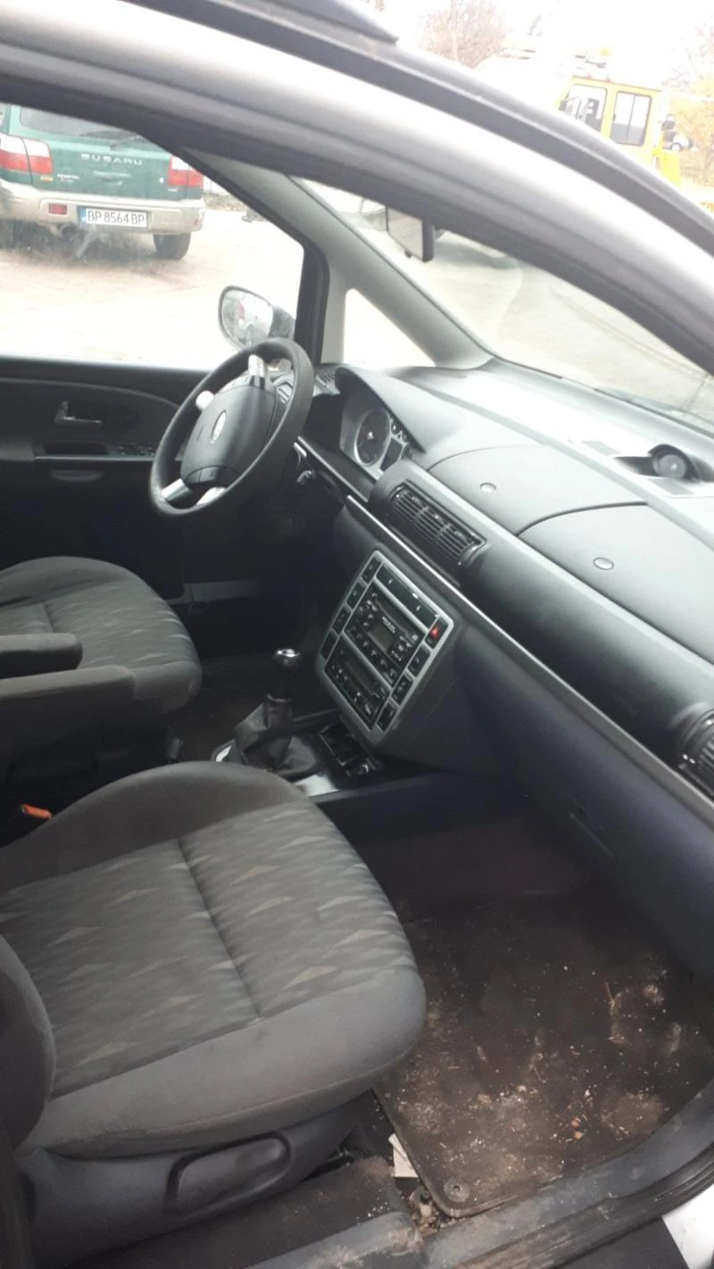 VW Sharan 1.9TDI, снимка 5 - Автомобили и джипове - 35059287