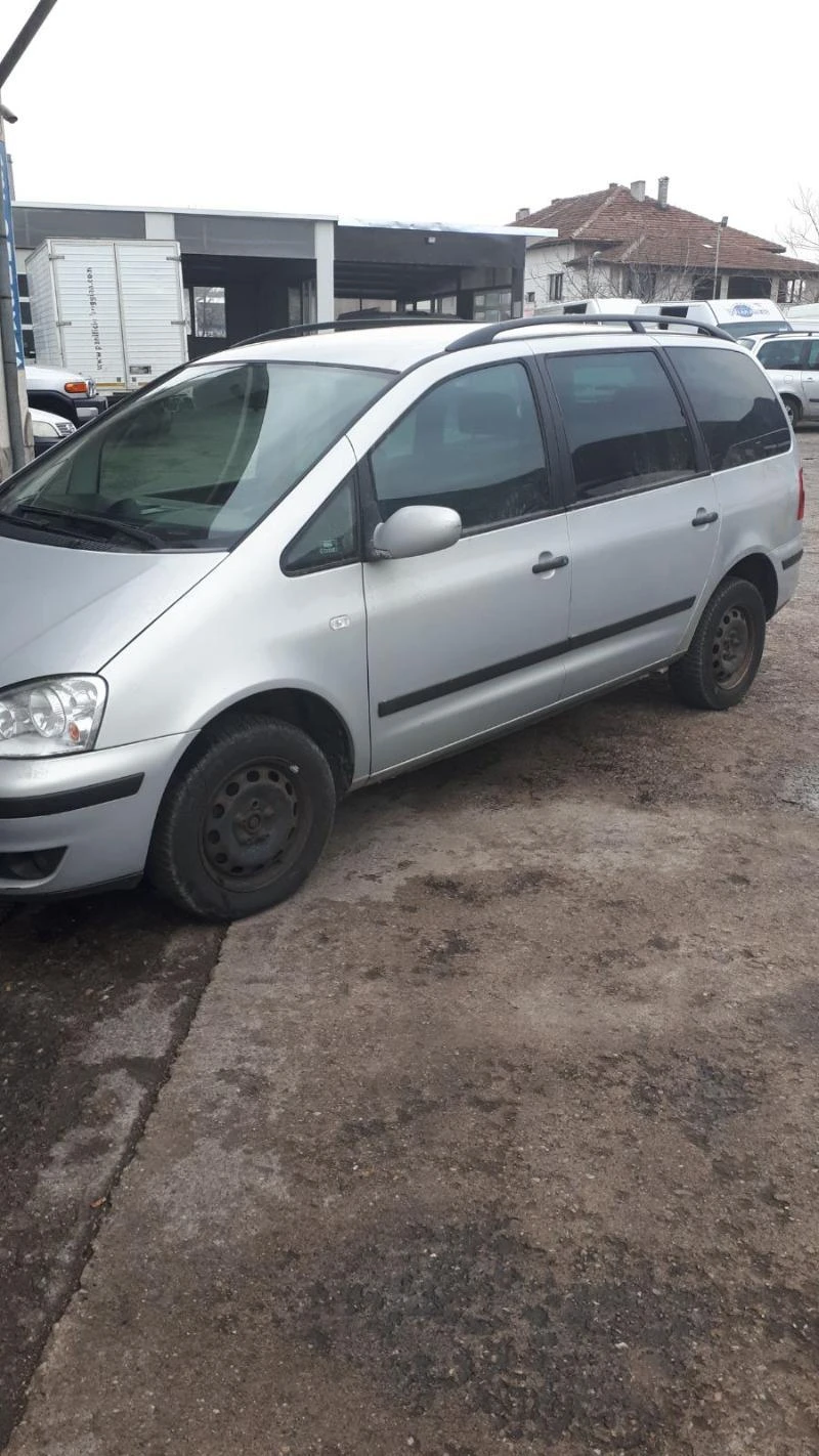 VW Sharan 1.9TDI, снимка 2 - Автомобили и джипове - 35059287