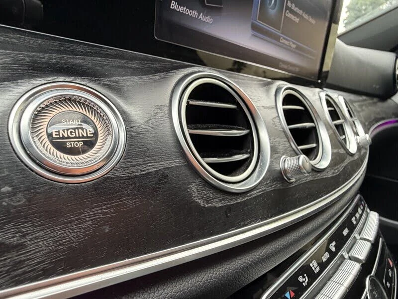 Mercedes-Benz E 300 AMG LINE/BURMESTER/PANORAMA/KEYLESS, снимка 12 - Автомобили и джипове - 52654473