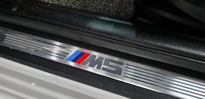 BMW M5 | Mobile.bg � ����������� 4