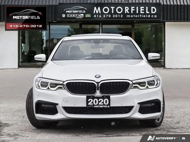BMW 530 xDrive M PKG * HEAD UP * SOFT CLOSE, снимка 2 - Автомобили и джипове - 54905244
