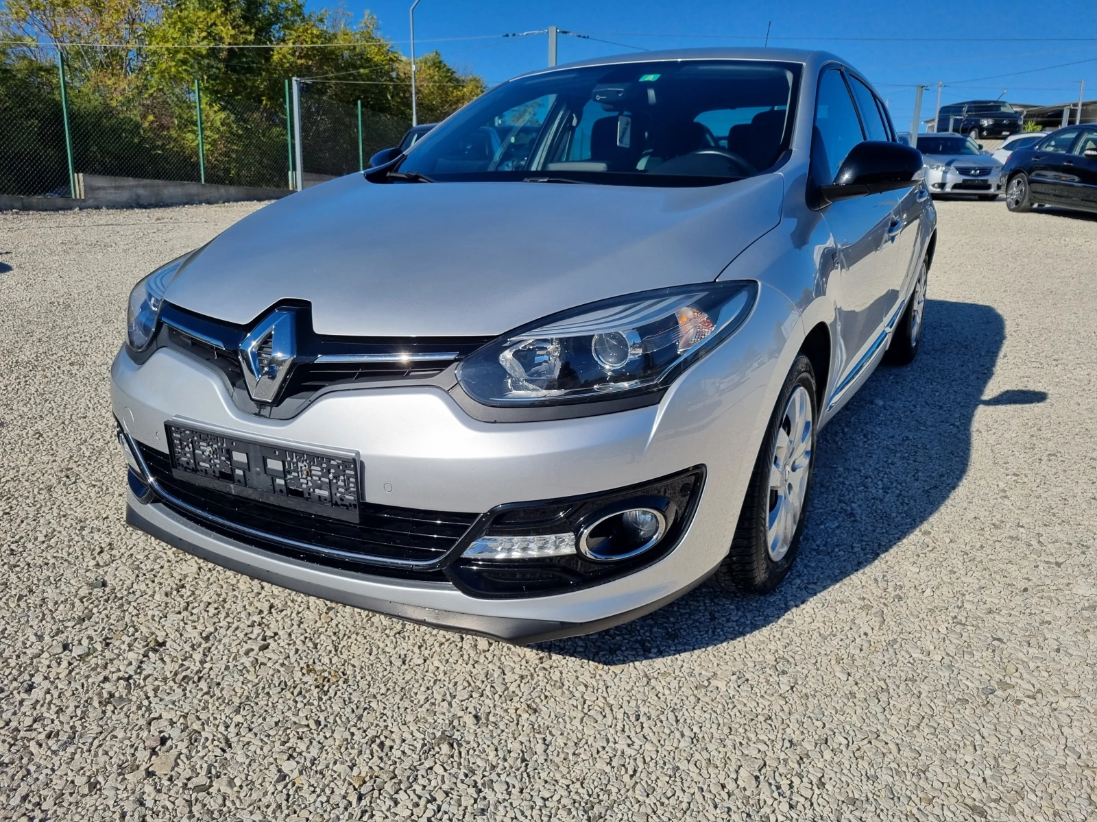 Renault Megane  1.2T 130 k.c Facelift BOSE ШВЕЙЦАРИЯ , снимка 1