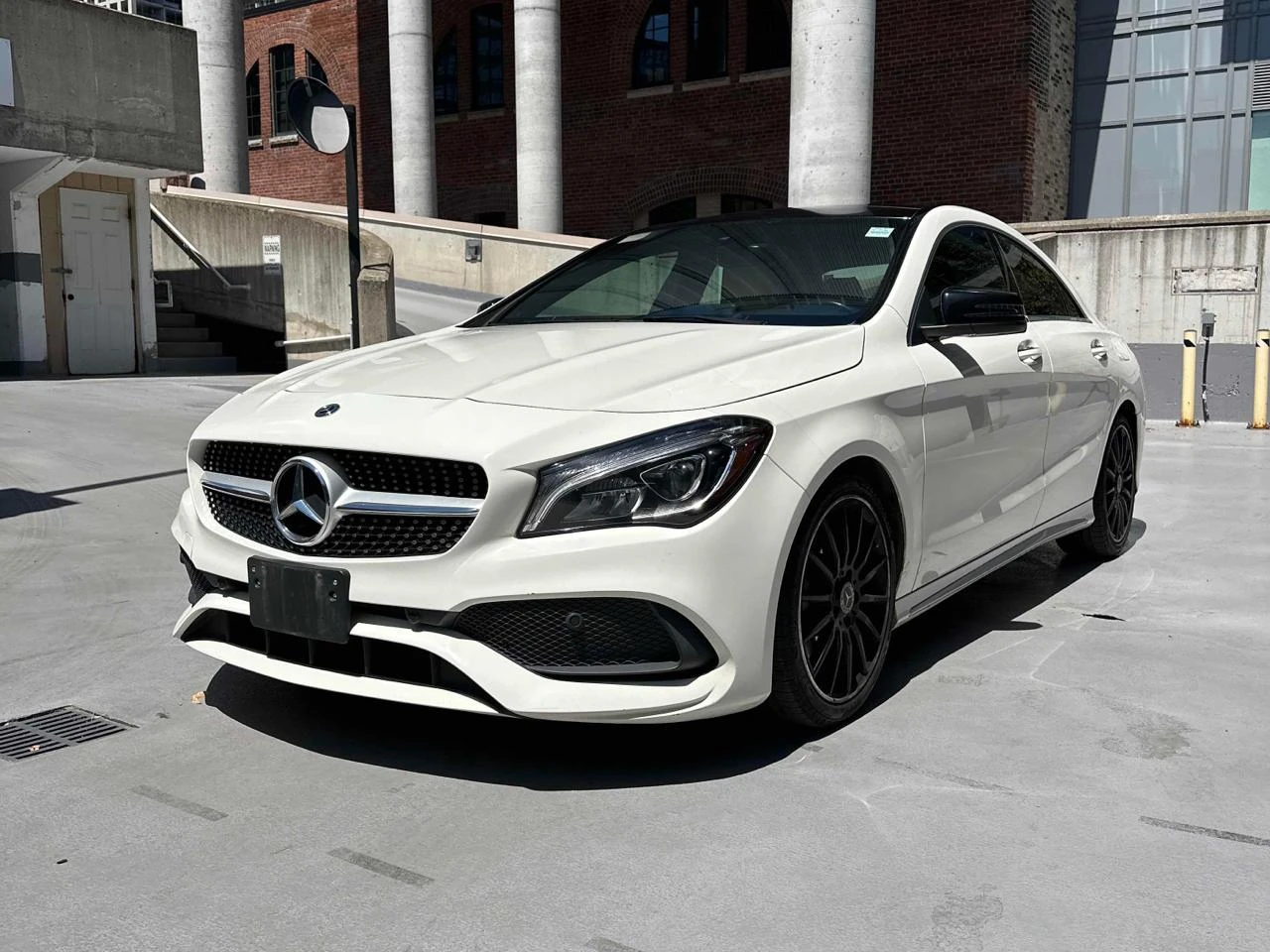 Mercedes-Benz CLA 250 4MATIC* AMG-pack* Night-pack* LED* Подгрев* Камера, снимка 1