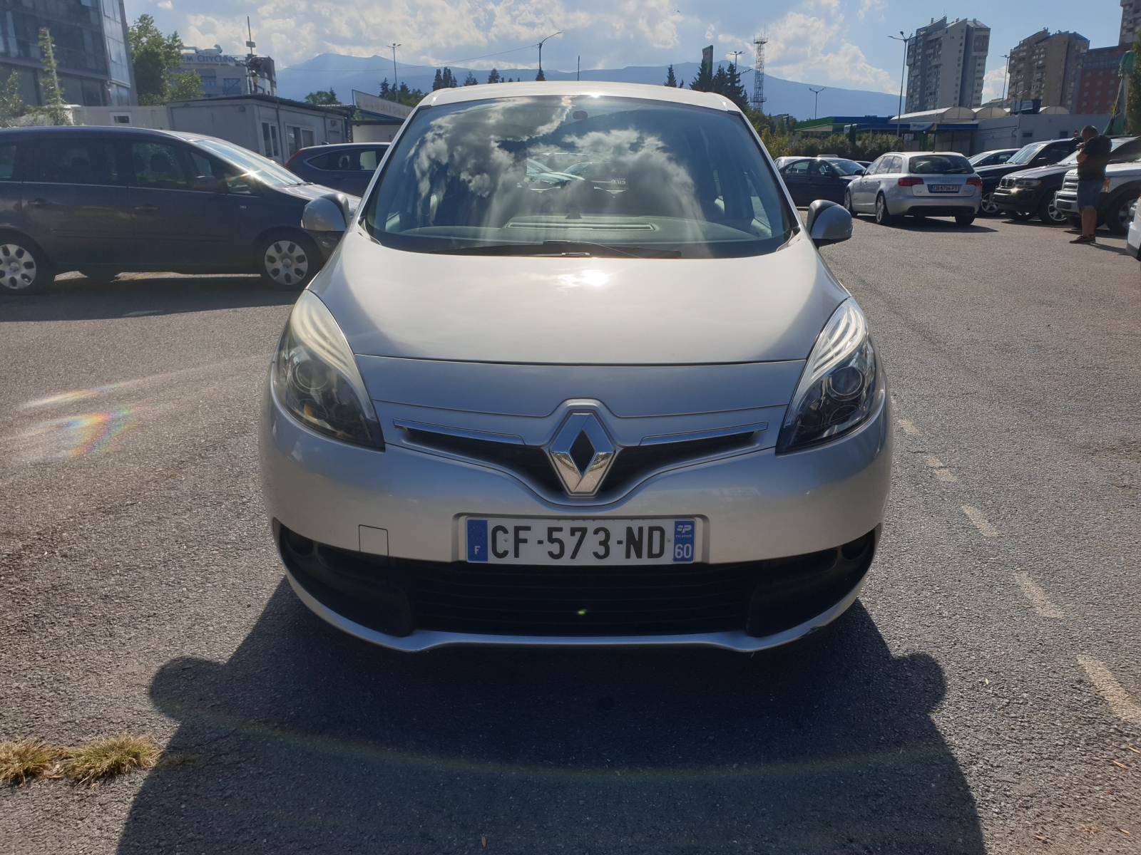 Renault Scenic 1.5 - изображение 1