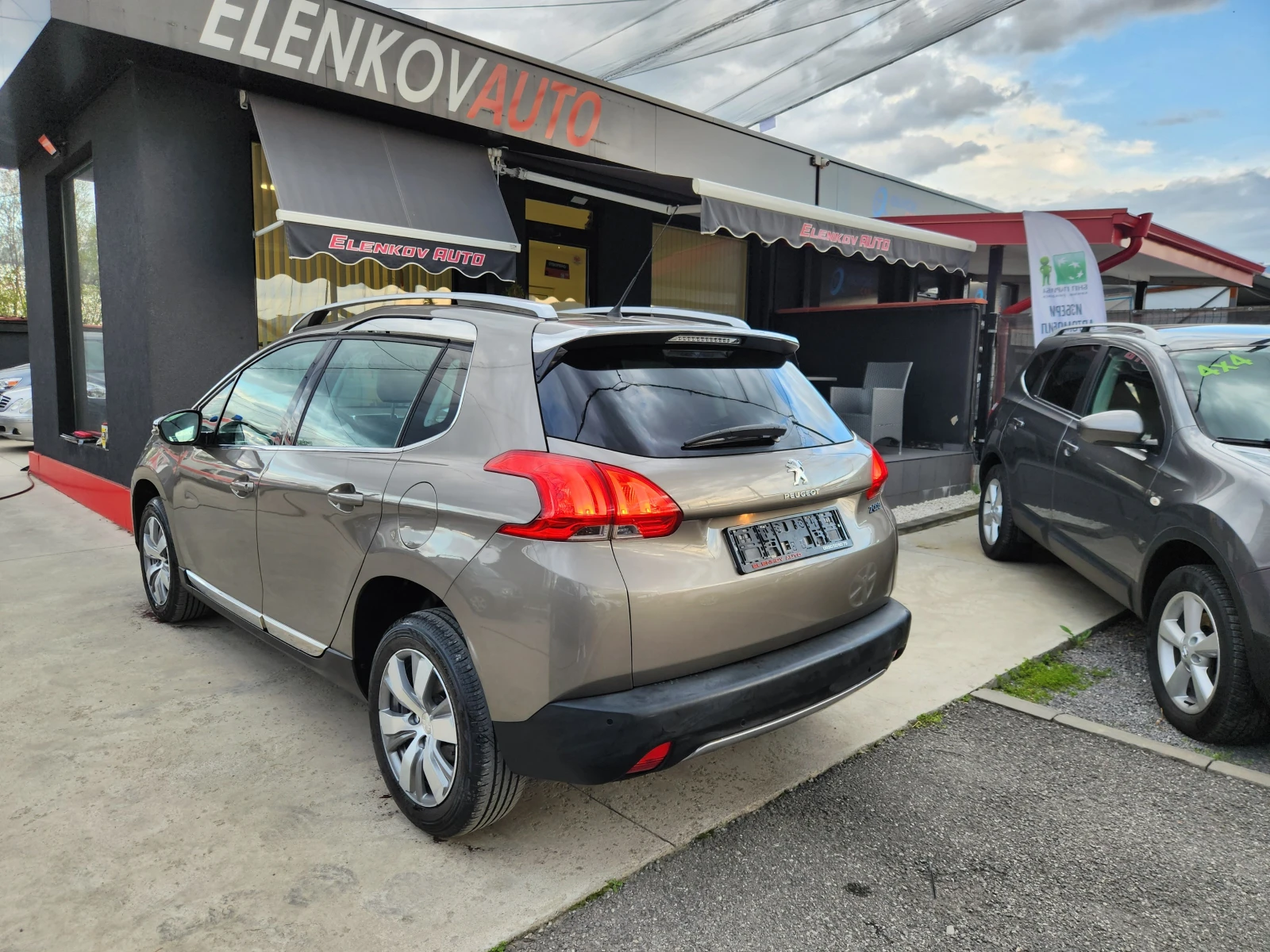 Peugeot 2008 1.6I-120к.с-EURO 5b-АВТОМАТИК-ШВЕЙЦАРИЯ - изображение 6