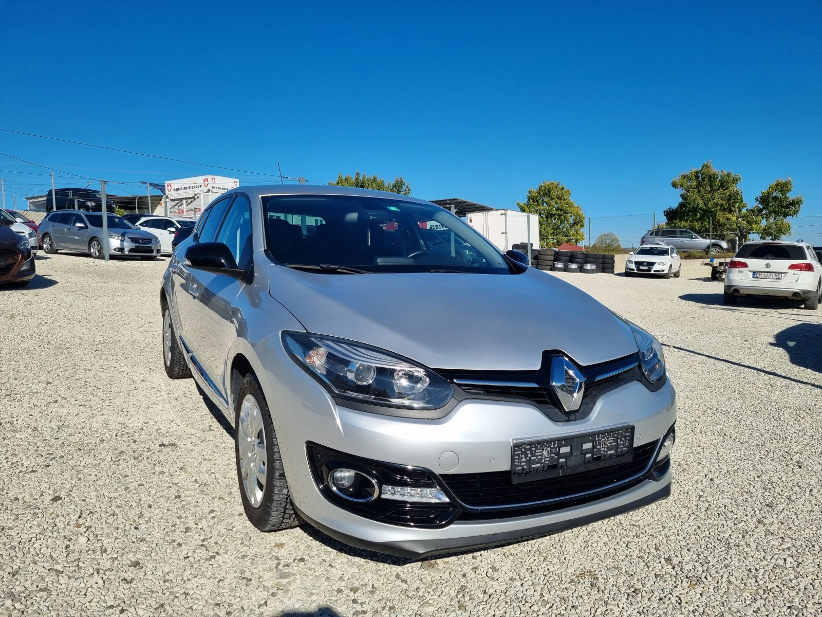 Renault Megane  1.2T 130 k.c Facelift BOSE ШВЕЙЦАРИЯ  | Mobile.bg — изображение 3