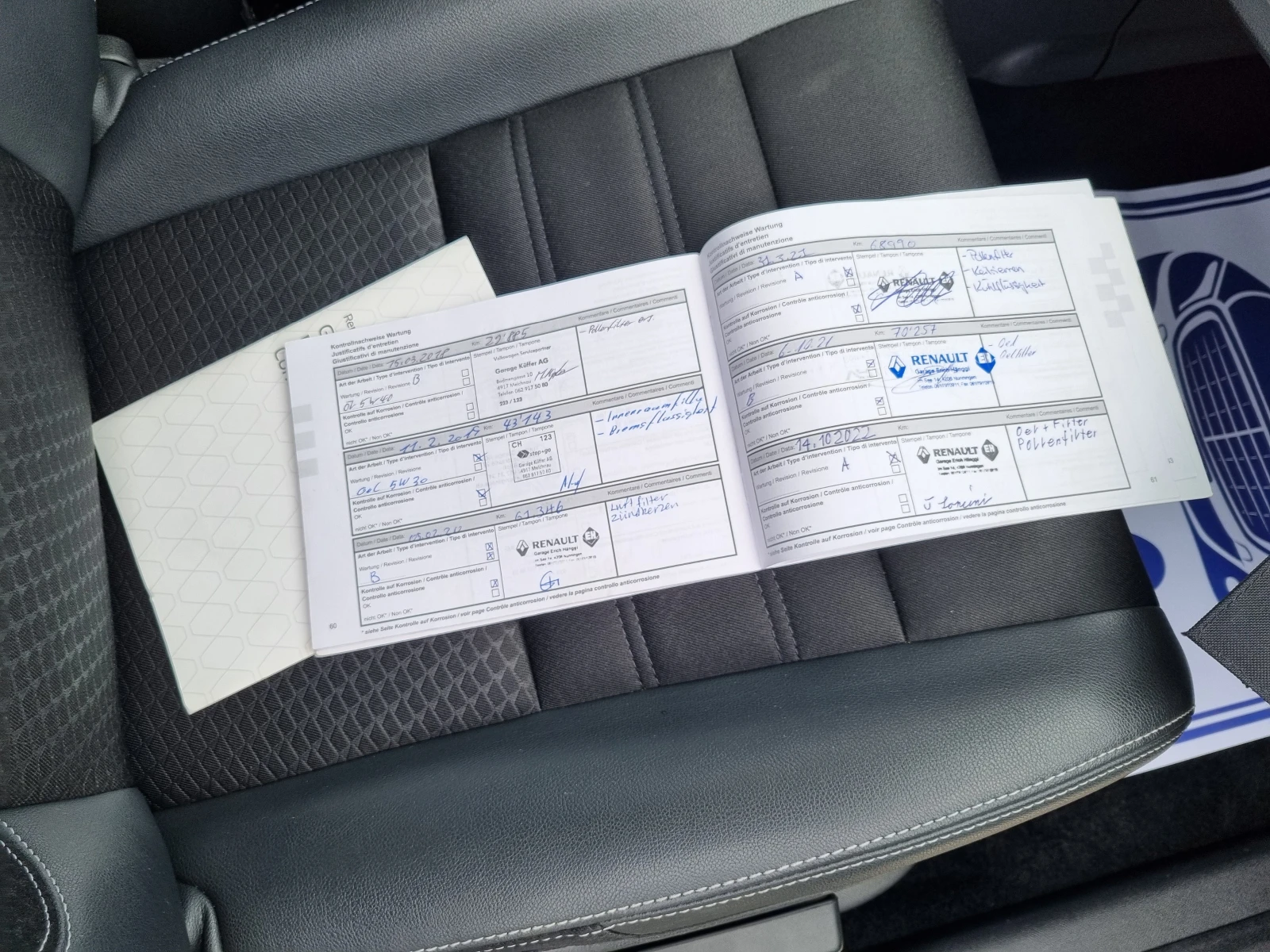 Renault Megane  1.2T 130 k.c Facelift BOSE ШВЕЙЦАРИЯ  | Mobile.bg — изображение 16