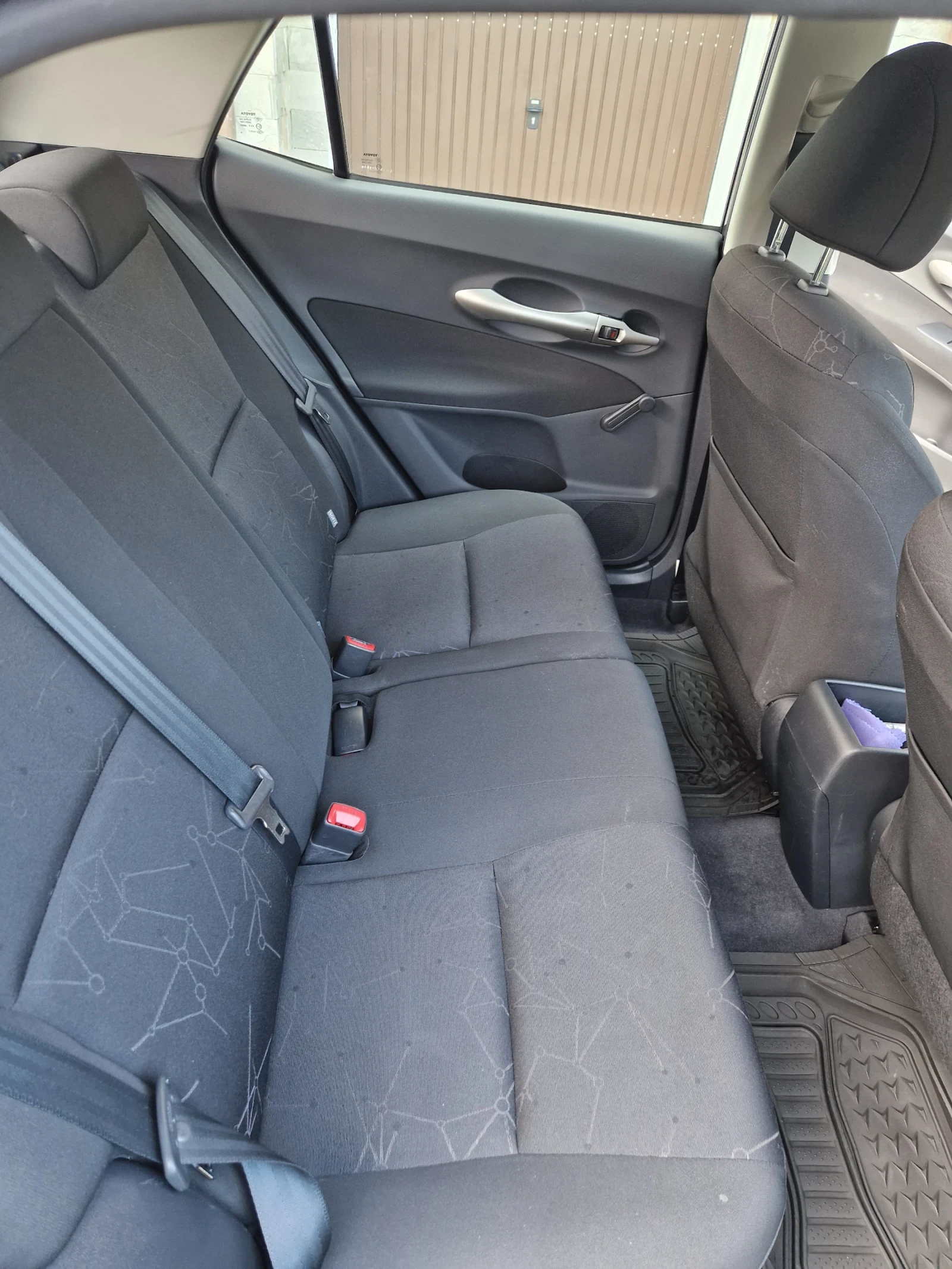 Toyota Auris  - изображение 9