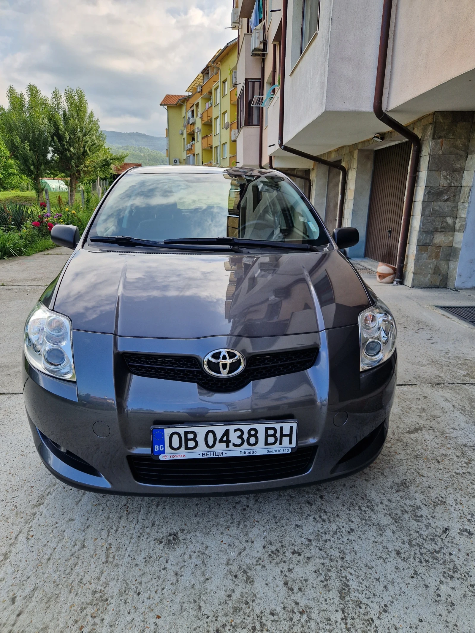 Toyota Auris  - изображение 2