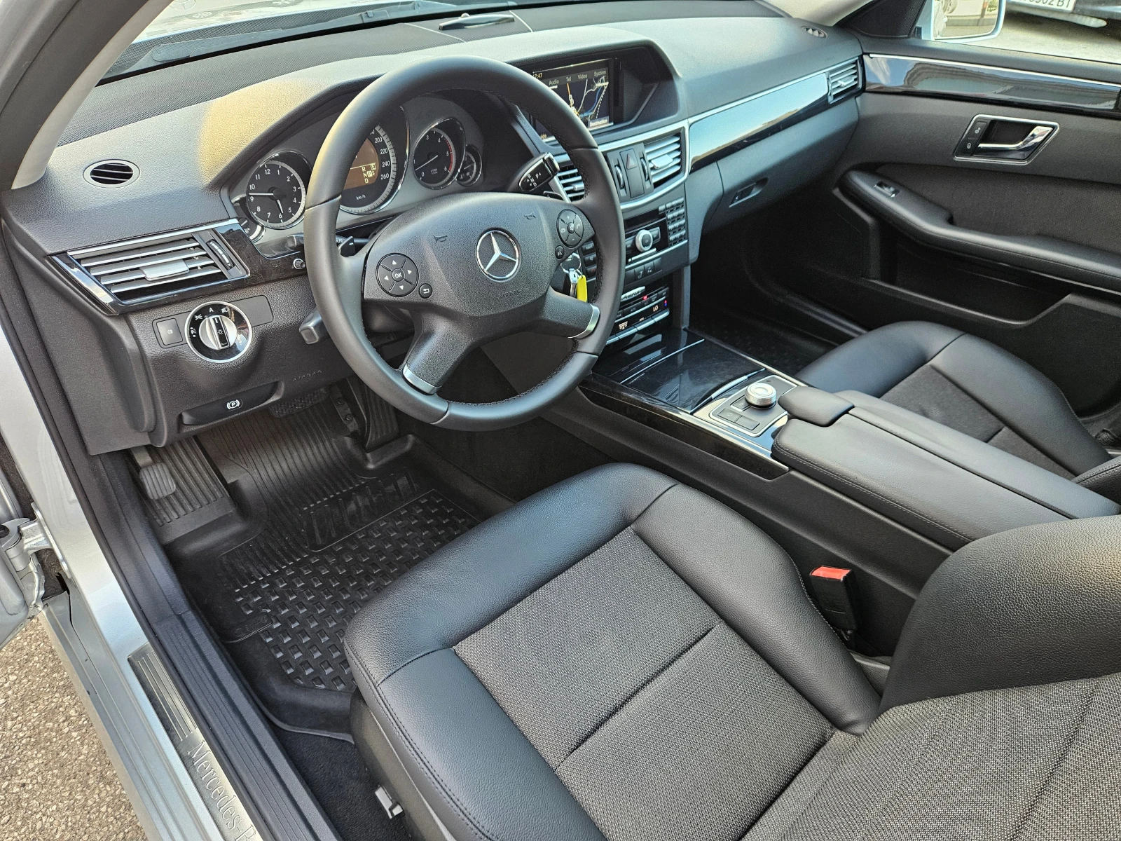Mercedes-Benz E 350 CDI-Avantgarde (265 Hp) 4Matic - изображение 9