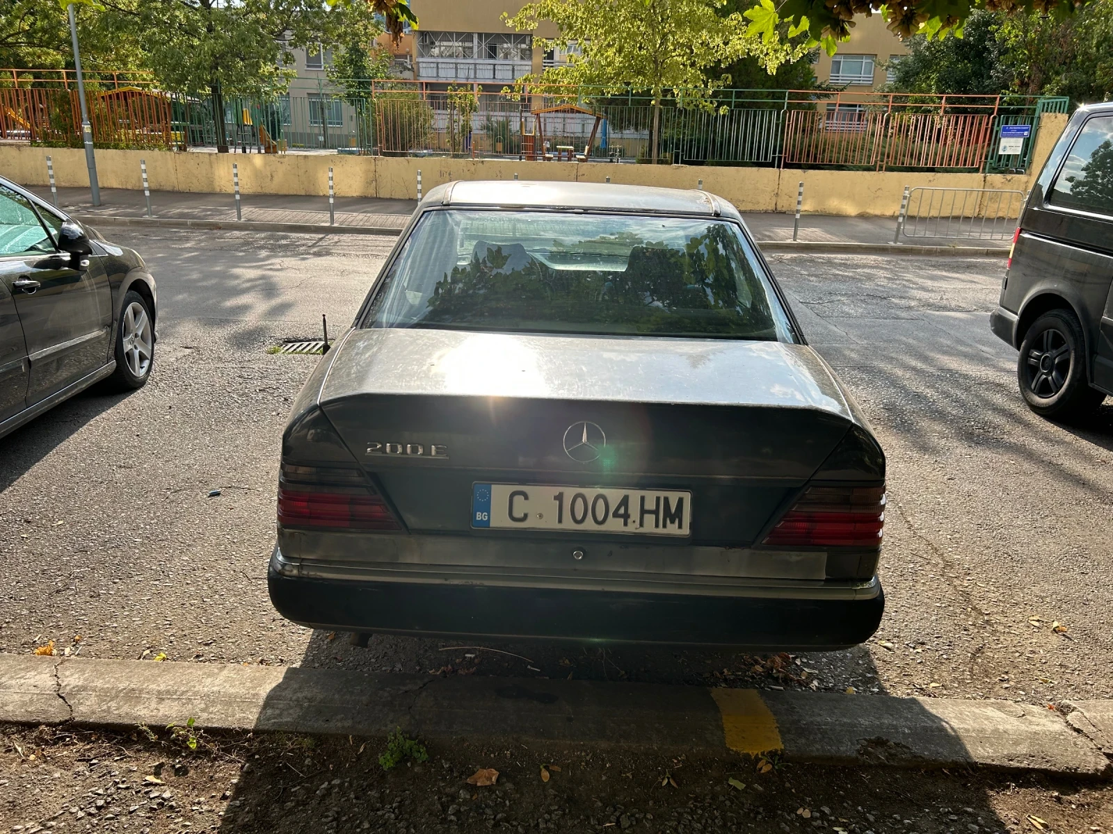 Mercedes-Benz 124  - изображение 6