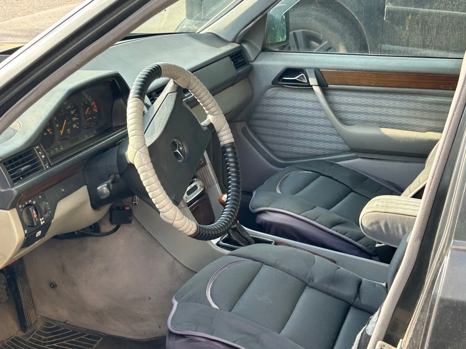 Mercedes-Benz 124  - изображение 8