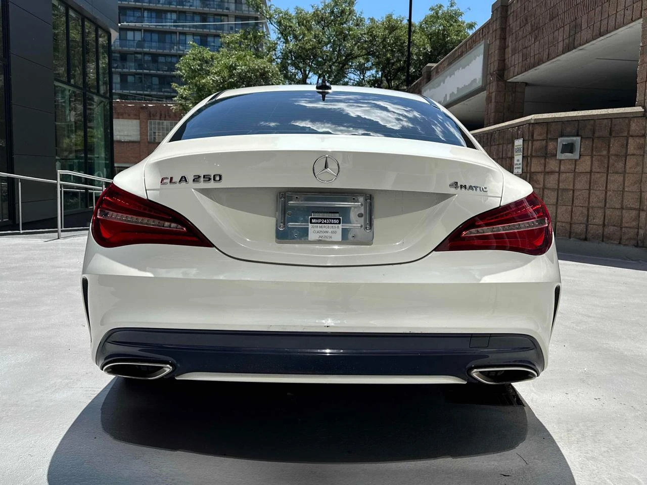 Mercedes-Benz CLA 250 4MATIC* AMG-pack* Night-pack* LED* Подгрев* Камера - изображение 4