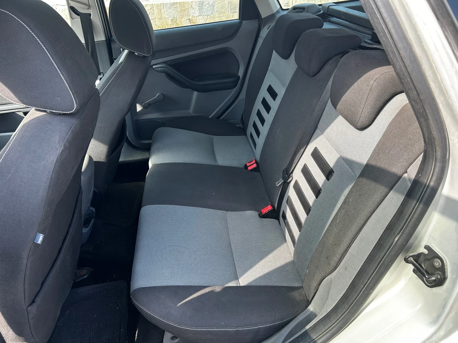 Ford Focus 1.6TDCI - изображение 6