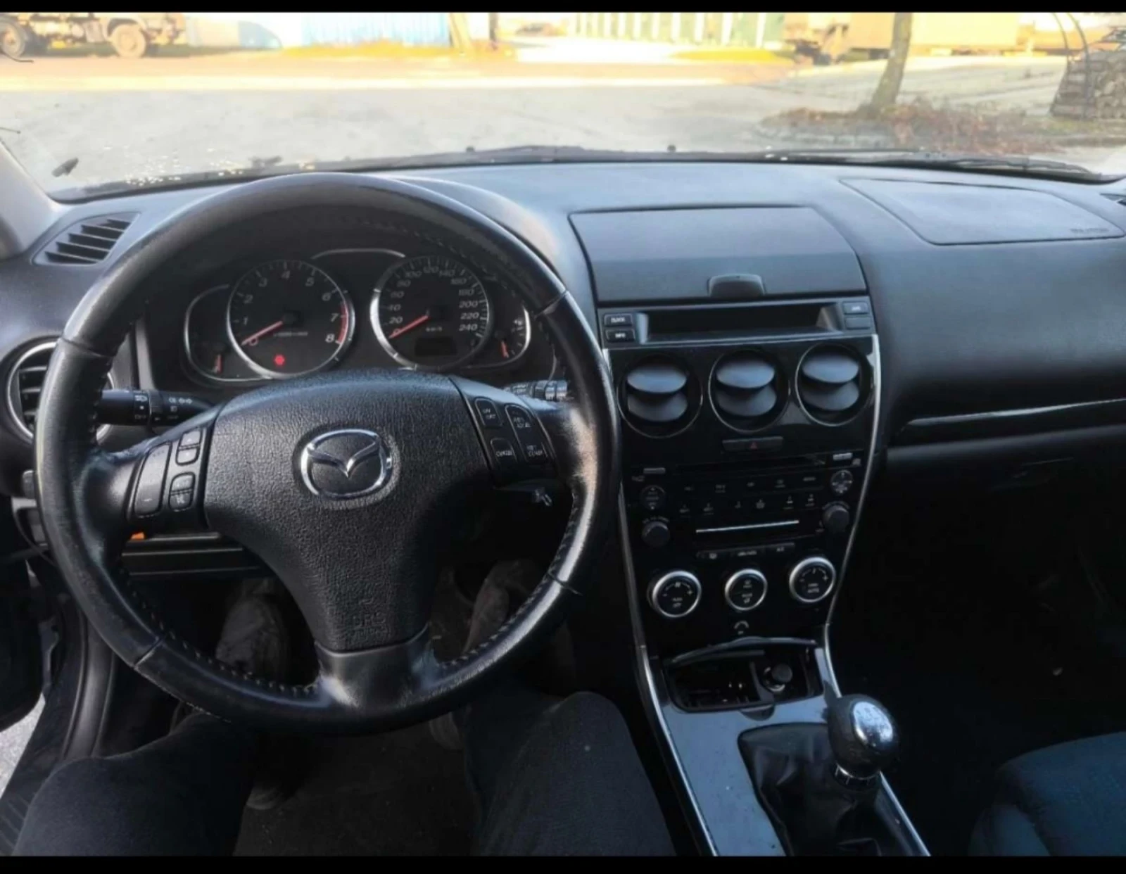 Mazda 6 1.8i, снимка 7 - Автомобили и джипове - 53727712