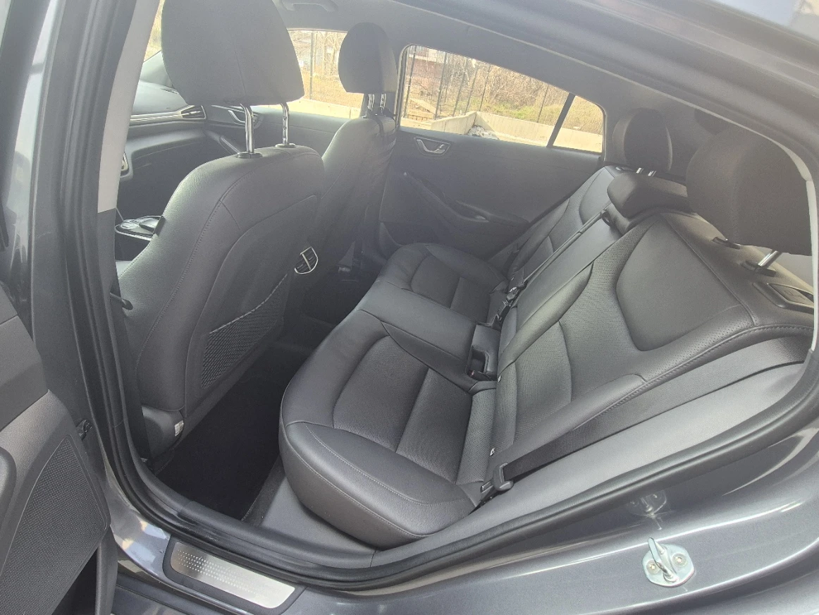 Hyundai Ioniq 38KW Premium, снимка 15 - Автомобили и джипове - 53747180