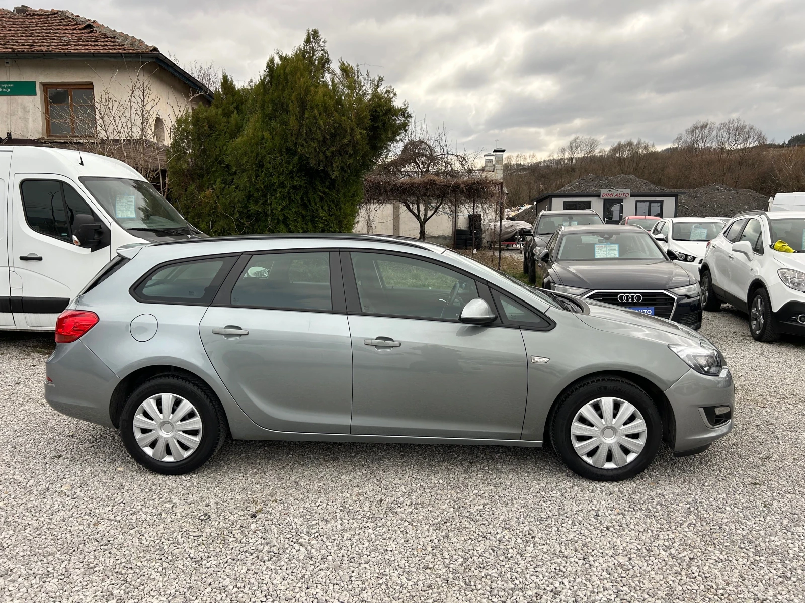 Opel Astra 1.7CDTI EURO5A, снимка 8 - Автомобили и джипове - 53901587