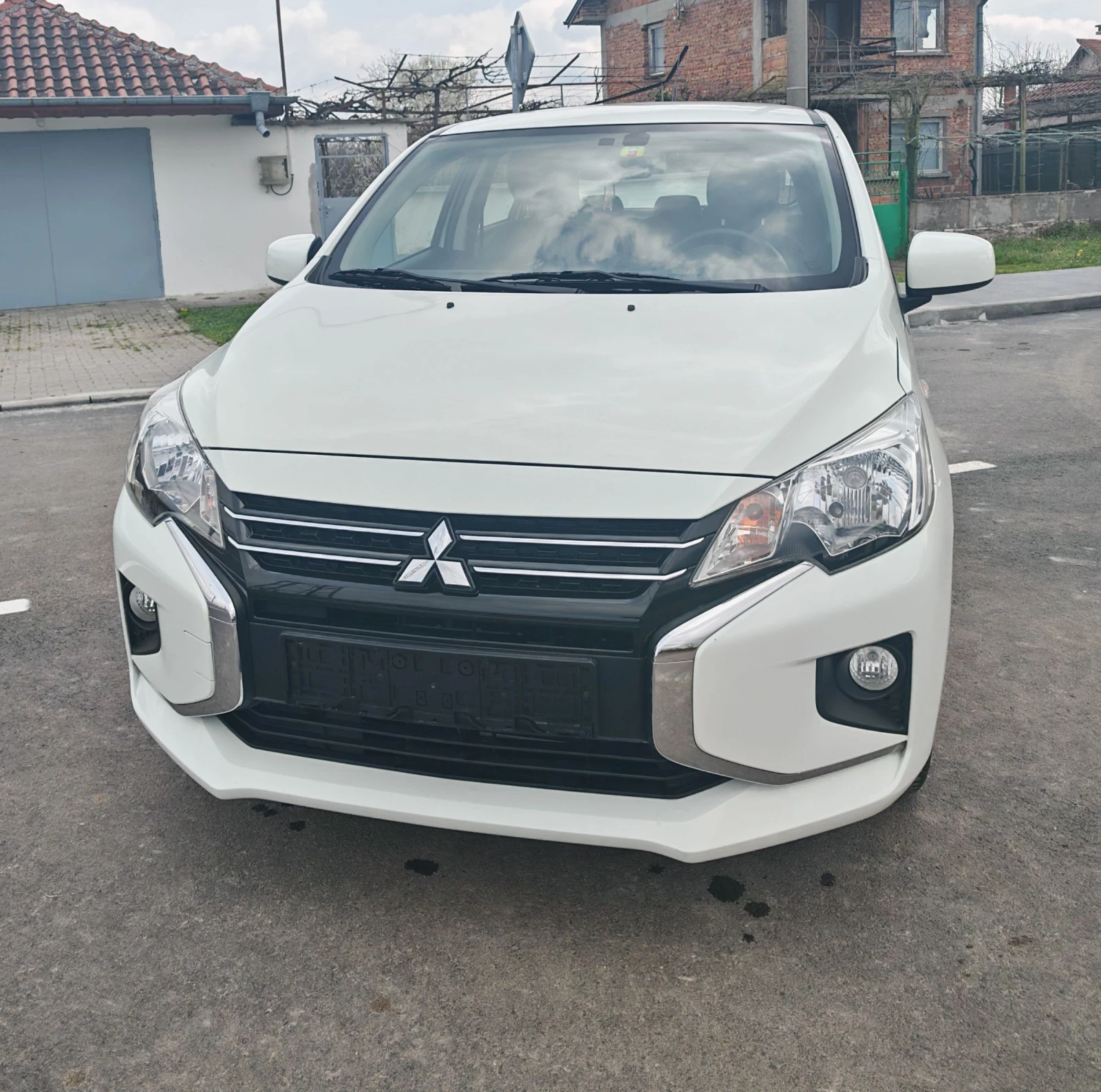 Mitsubishi Space star 1.2i, снимка 8 - Автомобили и джипове - 54041035