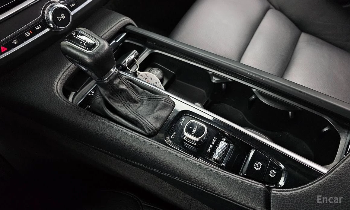 Volvo S90 T5* MOMENTUM* ШИБИДАХ* ПОДГРЕВ* LANE* ASSIST* , снимка 12 - Автомобили и джипове - 54073103