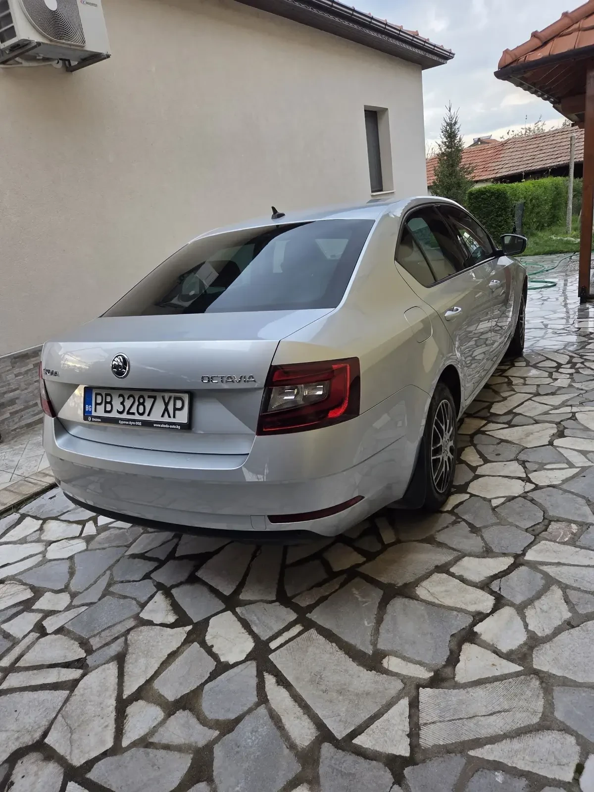 Skoda Octavia Edition, снимка 3 - Автомобили и джипове - 54319916