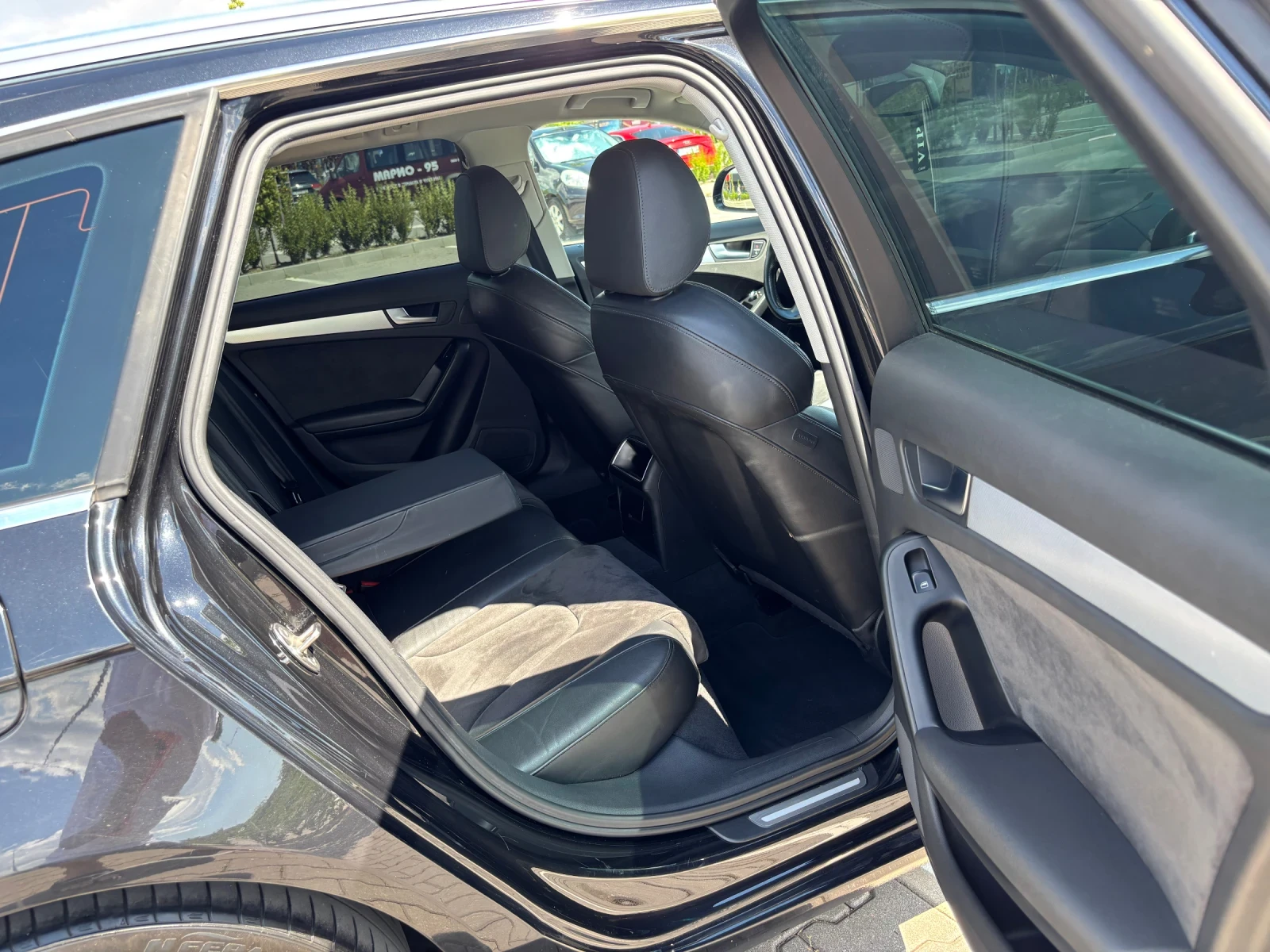 Audi A4 2.0 TDI //S LINE //, снимка 16 - Автомобили и джипове - 55155842