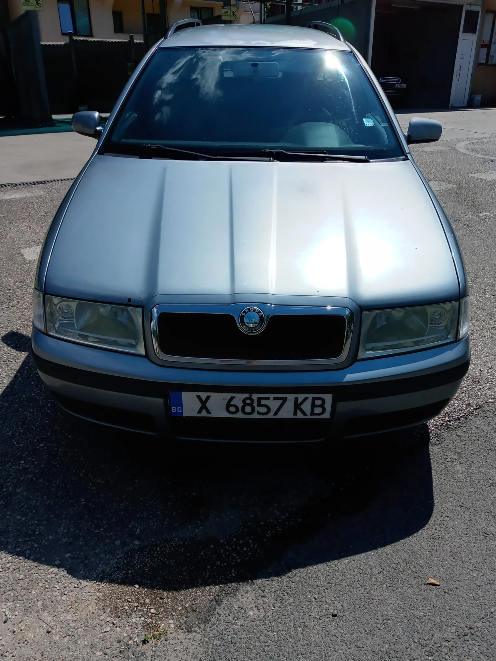 Skoda Octavia 1.6 i, снимка 8 - Автомобили и джипове - 55333627