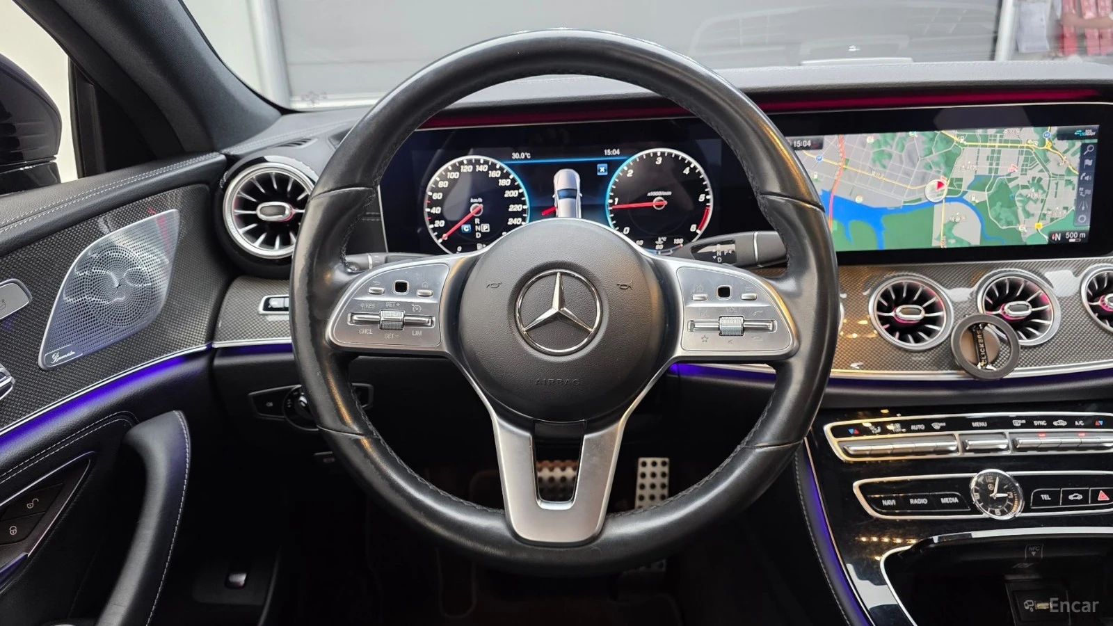 Mercedes-Benz CLS 300 DIESEL* AMG LINE* PANO* NAVI* ПОДГРЕВ* , снимка 12 - Автомобили и джипове - 55425710