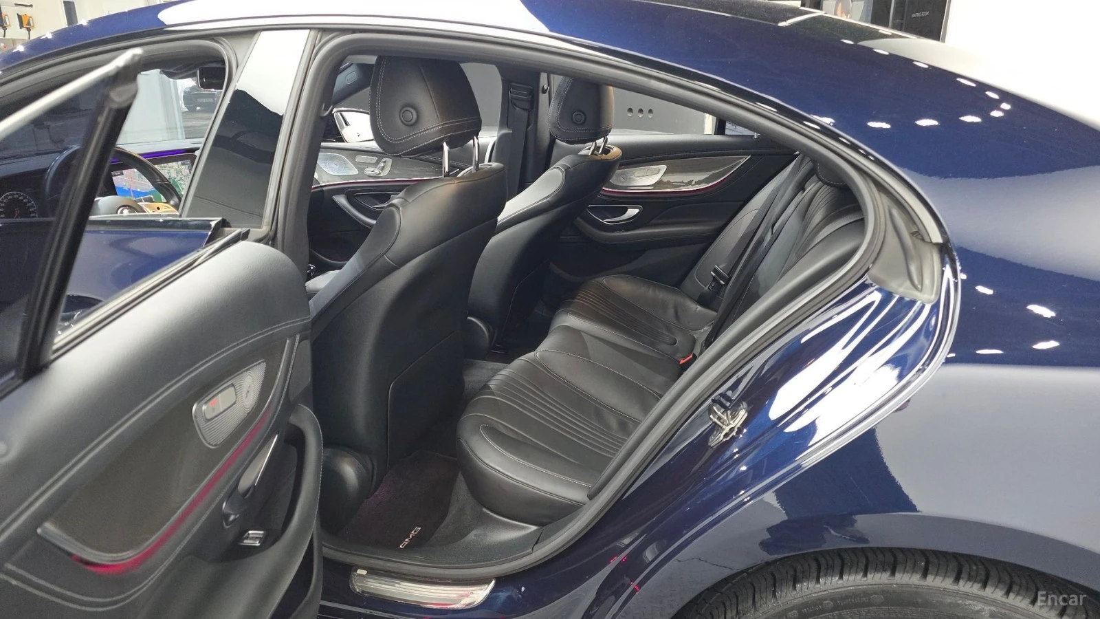 Mercedes-Benz CLS 300 DIESEL* AMG LINE* PANO* NAVI* ПОДГРЕВ* , снимка 10 - Автомобили и джипове - 55425710