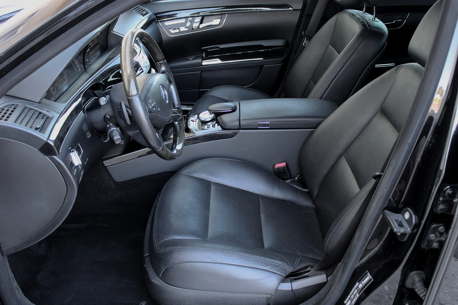 Mercedes-Benz S 350 CDI/BLUETEC/4-MATIC/AMG/DISTRONIC/KEYLESS/KAMERA, снимка 7 - Автомобили и джипове - 55525942
